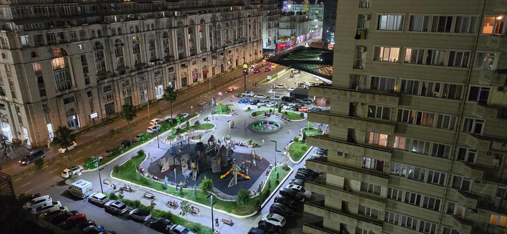 Apartment Roin Batumi Exterior foto