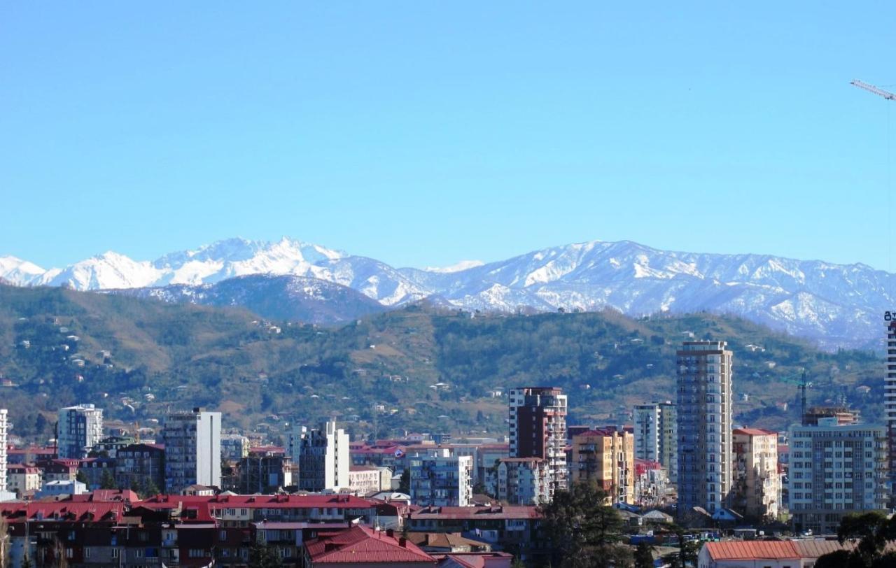 Apartment Roin Batumi Exterior foto